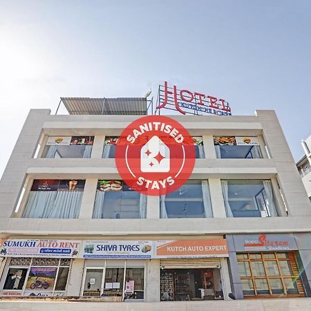 Collection O 86331 Hotel Kutch Heritage Khari Rohar Bagian luar foto